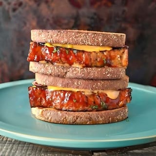 Meatloaf Melt Supreme on Toasted Bread