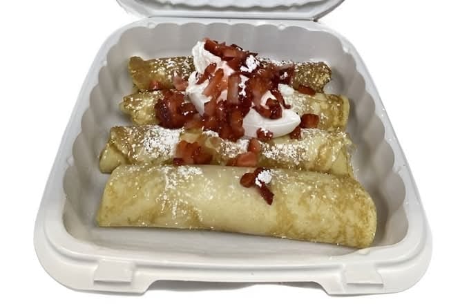 Strawberry CrĂªpes.