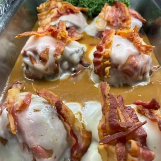 Roast Beef Ala Ala (Motz Bacon and Gravy) on a Roll