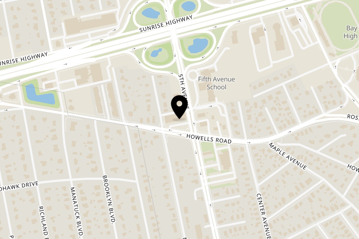 Map showing the location of Grace Deli on 77 Howells Rd in Bay Shore